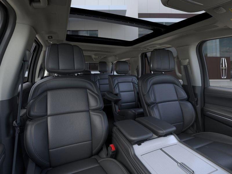 new 2025 Lincoln Navigator L car, priced at $100,973