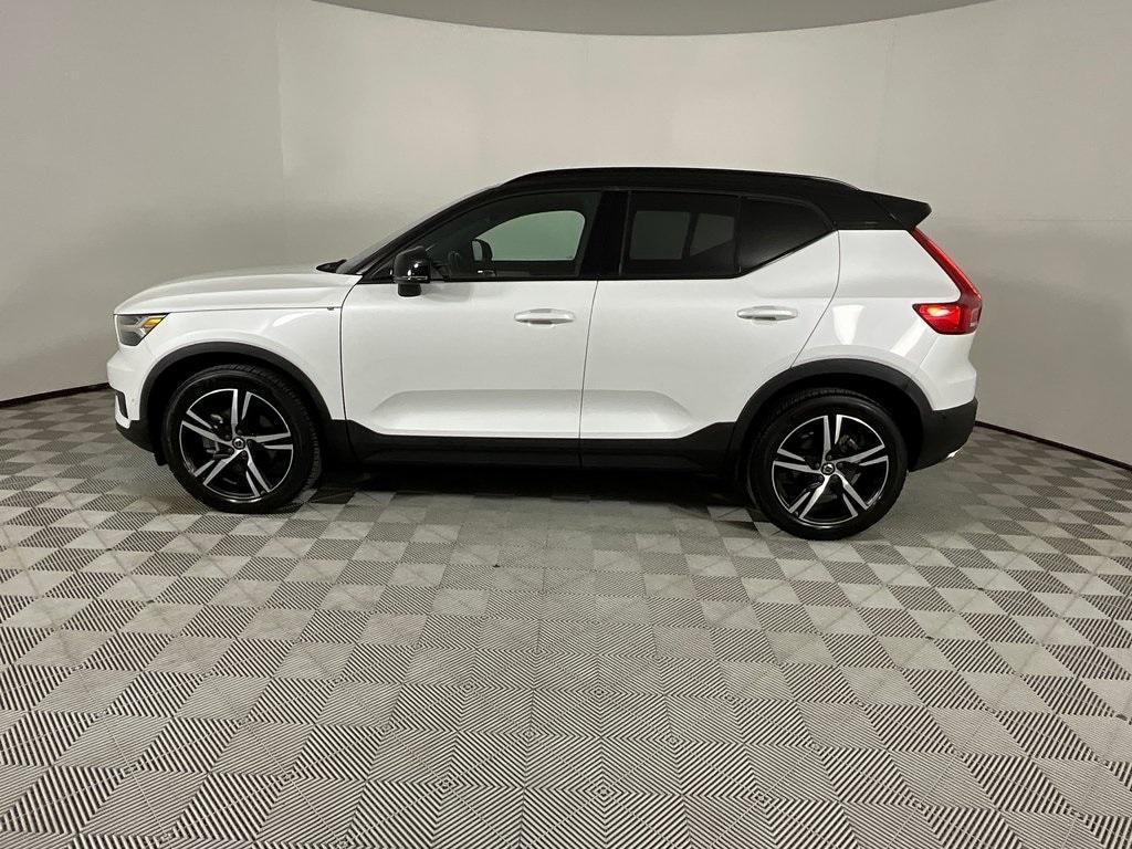 used 2019 Volvo XC40 car, priced at $22,448