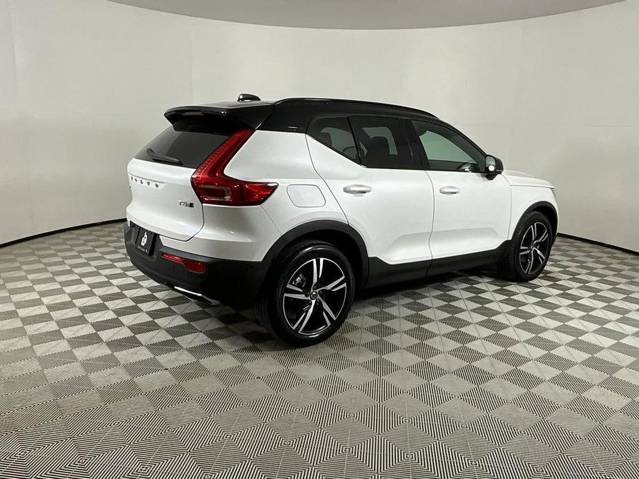 used 2019 Volvo XC40 car, priced at $22,448