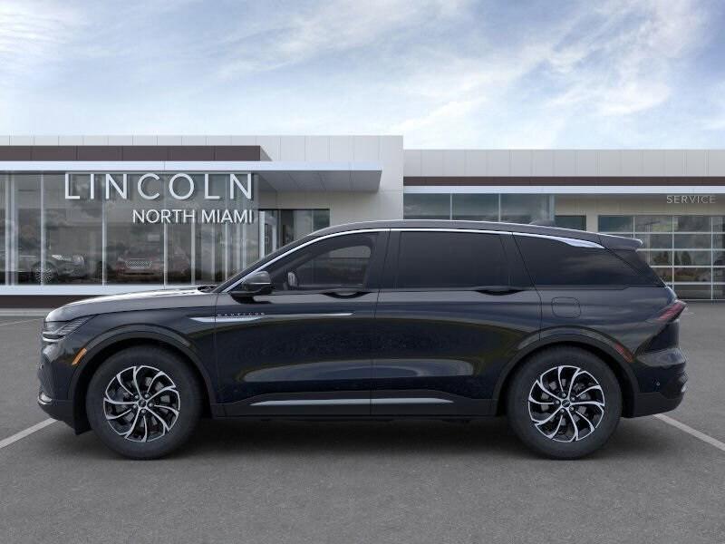 new 2024 Lincoln Nautilus car, priced at $54,034