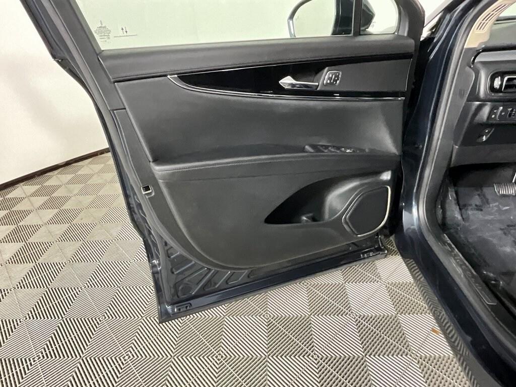 used 2022 Lincoln Nautilus car, priced at $29,591