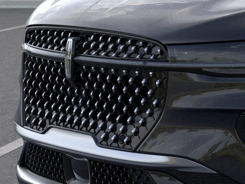 new 2025 Lincoln Nautilus car, priced at $48,574