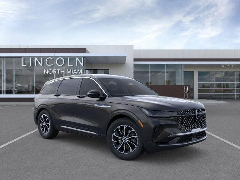 new 2025 Lincoln Nautilus car, priced at $50,360
