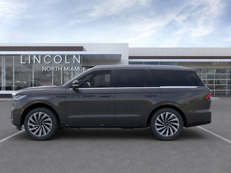 new 2025 Lincoln Navigator car, priced at $120,735