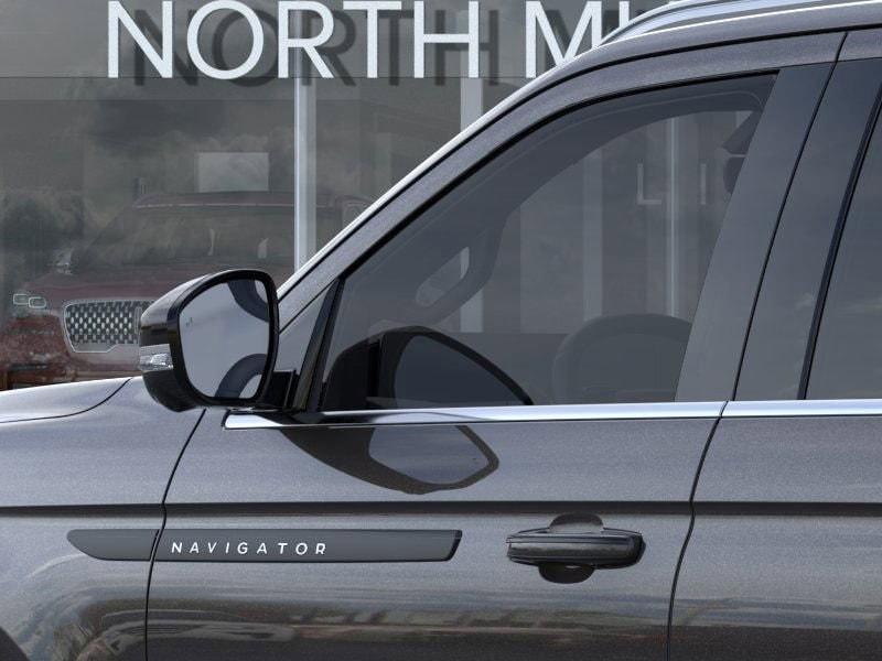 new 2025 Lincoln Navigator car, priced at $120,735