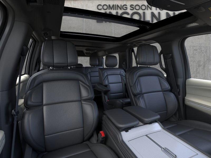 new 2025 Lincoln Navigator L car