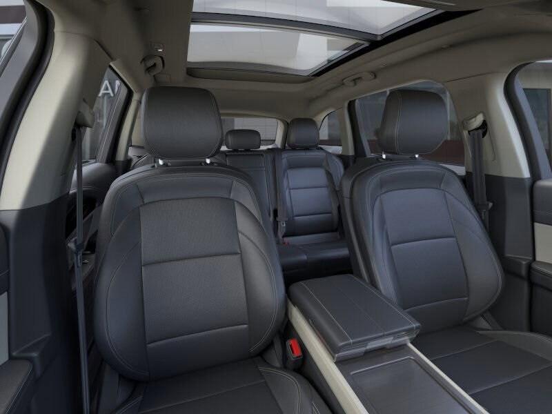new 2025 Lincoln Nautilus car, priced at $55,875