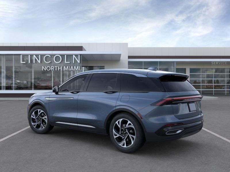new 2025 Lincoln Nautilus car, priced at $55,875