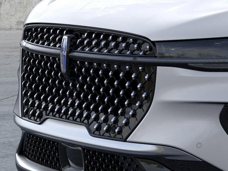 new 2025 Lincoln Nautilus car, priced at $52,976