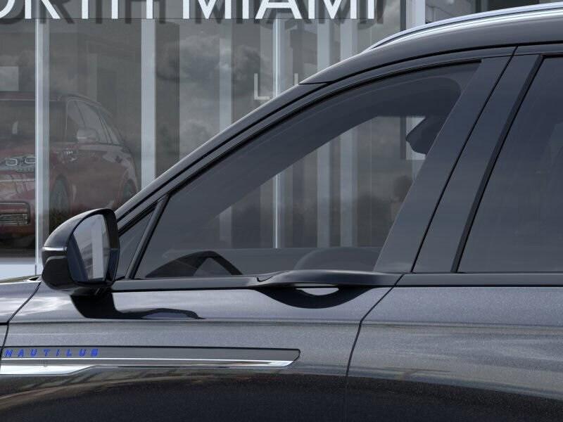 new 2025 Lincoln Nautilus car, priced at $62,557