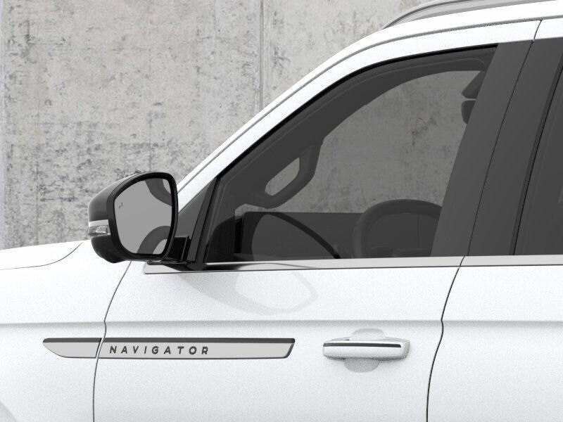 new 2025 Lincoln Navigator car, priced at $102,925