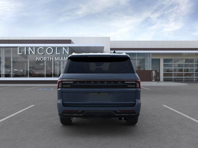 new 2025 Lincoln Navigator car, priced at $105,735