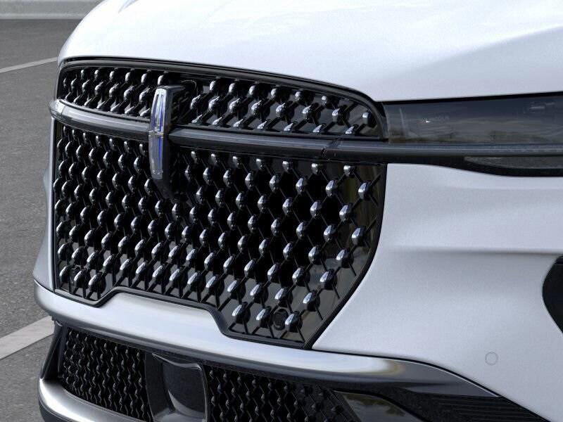new 2025 Lincoln Nautilus car, priced at $55,850