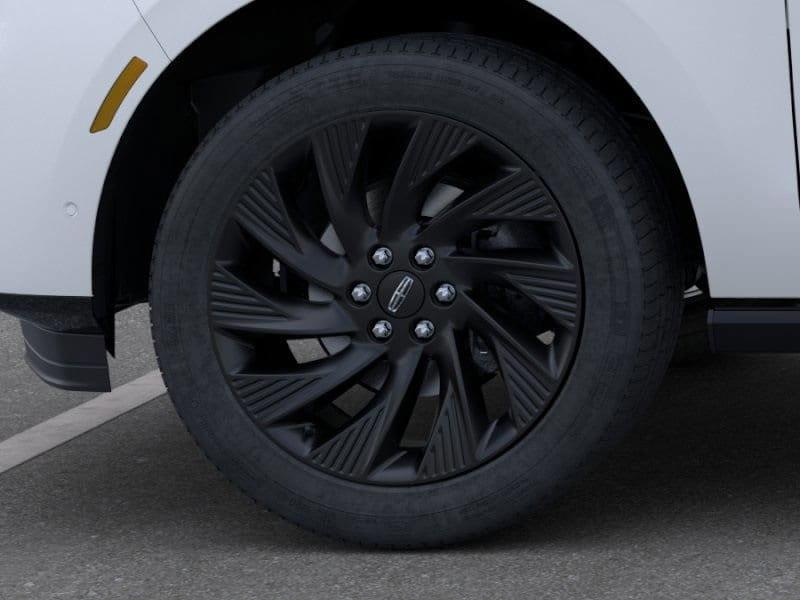 new 2025 Lincoln Navigator car, priced at $106,755