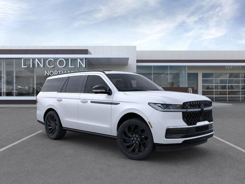 new 2025 Lincoln Navigator car, priced at $106,755