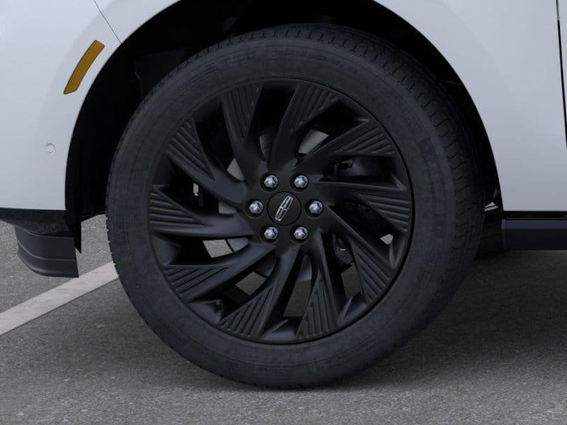 new 2025 Lincoln Navigator car, priced at $106,755