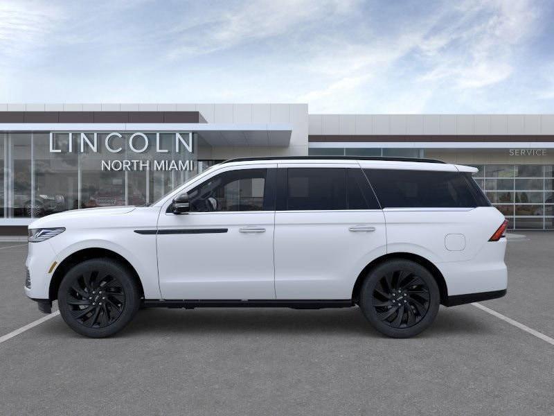new 2025 Lincoln Navigator car, priced at $106,755