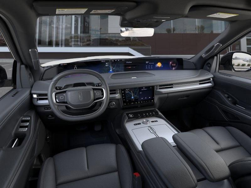 new 2025 Lincoln Navigator car, priced at $106,755