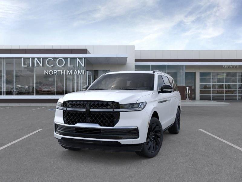 new 2025 Lincoln Navigator car, priced at $106,755