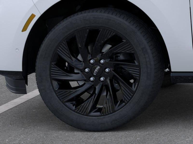 new 2025 Lincoln Navigator car, priced at $106,755