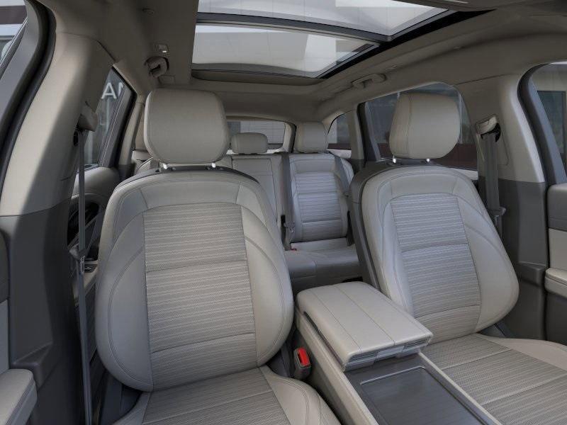 new 2025 Lincoln Nautilus car, priced at $57,659