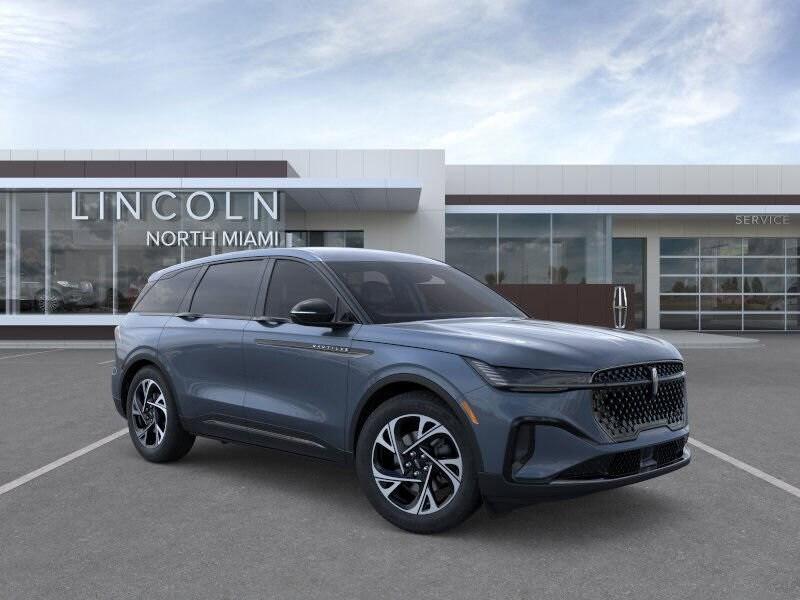 new 2025 Lincoln Nautilus car, priced at $53,510