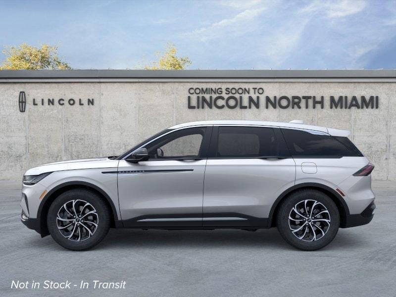 new 2025 Lincoln Nautilus car, priced at $50,876