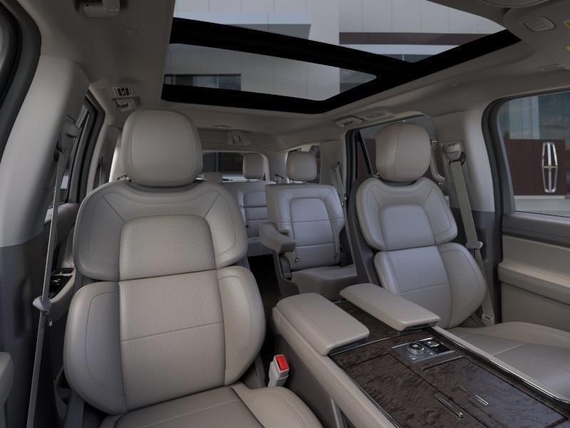 new 2024 Lincoln Navigator car, priced at $84,905