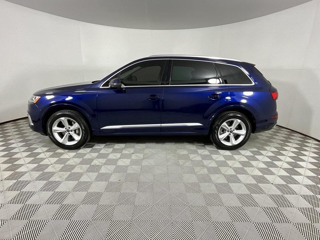 used 2023 Audi Q7 car, priced at $43,672