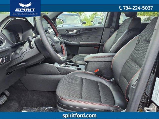 new 2025 Ford Escape car, priced at $29,400