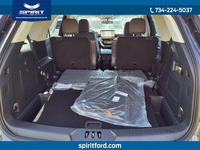 new 2025 Ford Explorer car, priced at $45,050