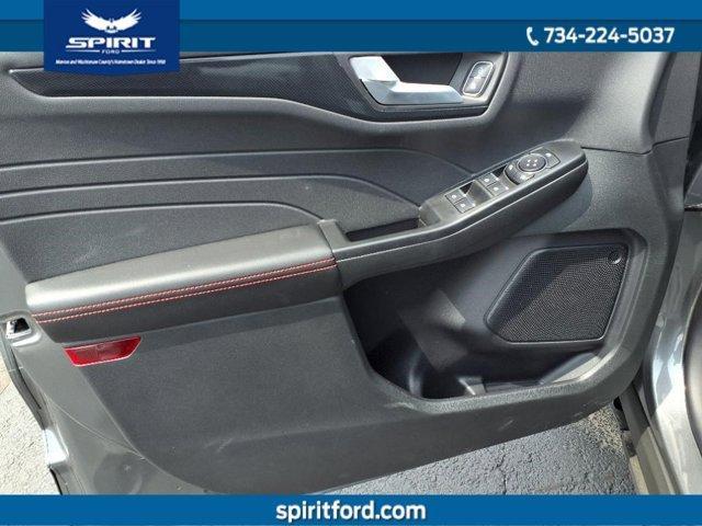 new 2025 Ford Escape car, priced at $30,628