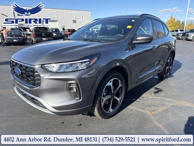 used 2023 Ford Escape car, priced at $26,994