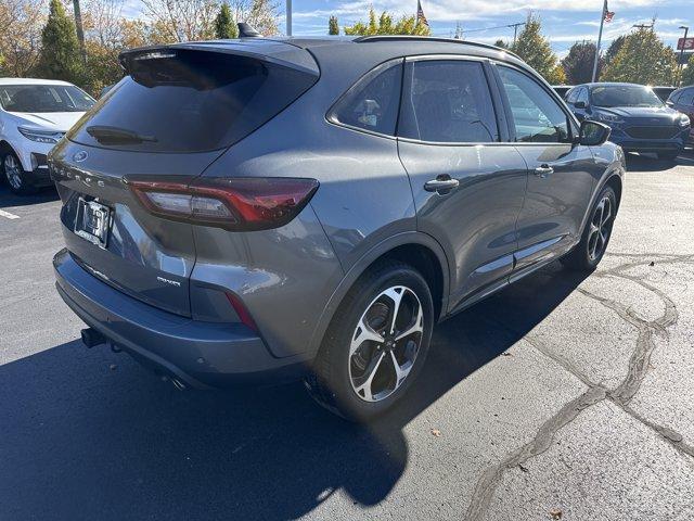 used 2023 Ford Escape car, priced at $26,994
