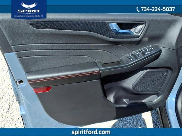 new 2025 Ford Escape car, priced at $30,508
