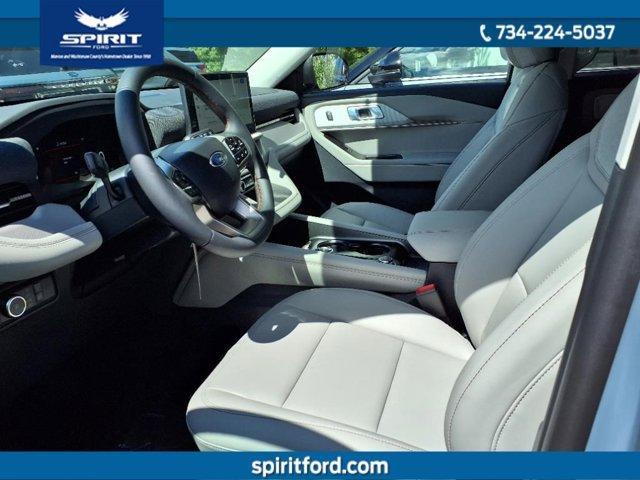 new 2025 Ford Explorer car, priced at $44,077
