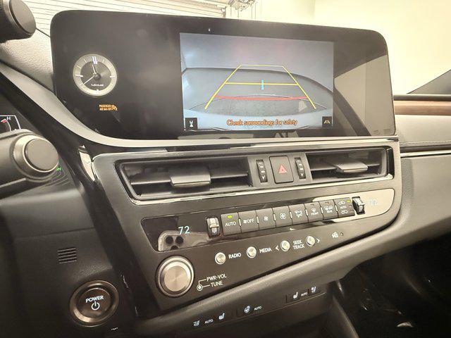 new 2025 Lexus ES 300h car, priced at $51,194