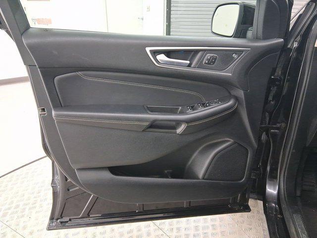 used 2024 Ford Edge car, priced at $25,499