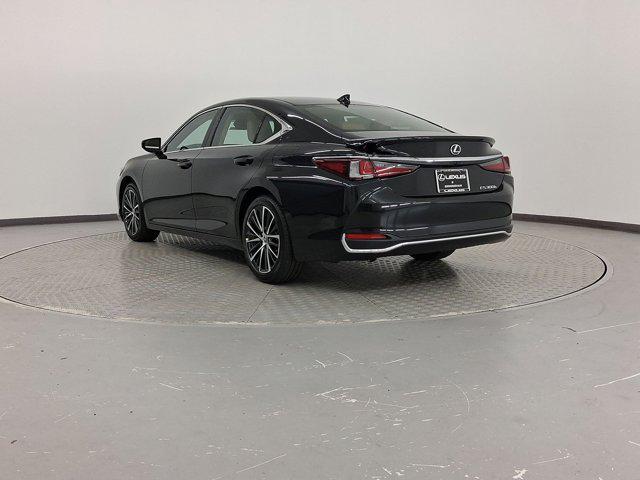 new 2025 Lexus ES 300h car, priced at $49,580