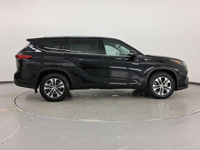 used 2021 Toyota Highlander Hybrid car, priced at $37,599