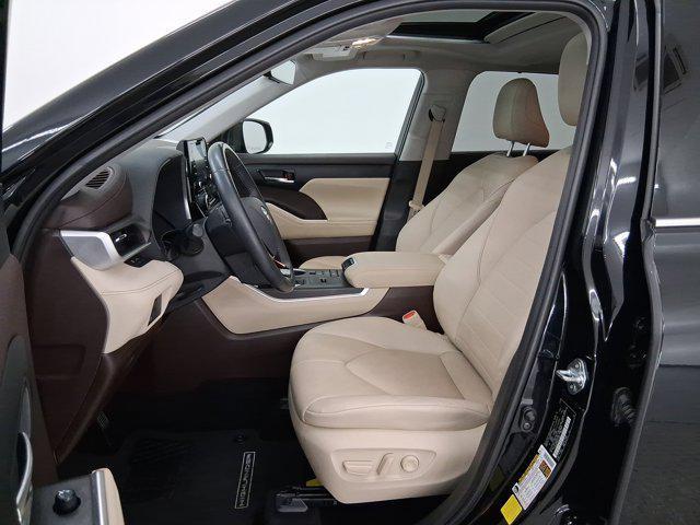 used 2021 Toyota Highlander Hybrid car, priced at $37,599