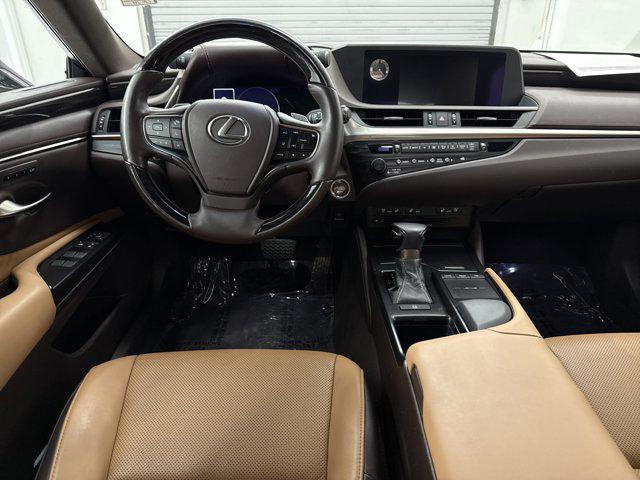 used 2019 Lexus ES 350 car, priced at $31,997