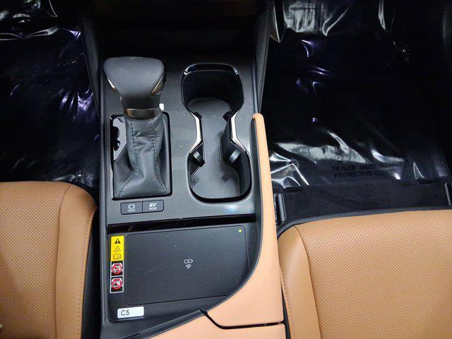 new 2025 Lexus ES 300h car, priced at $50,030