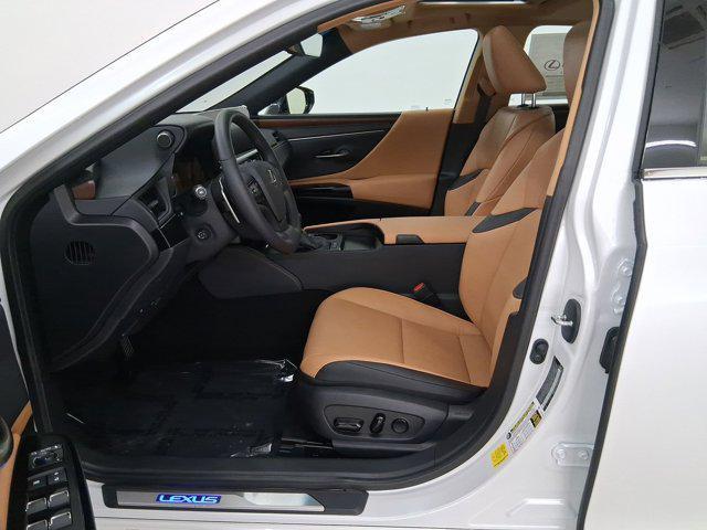 new 2025 Lexus ES 300h car, priced at $50,030
