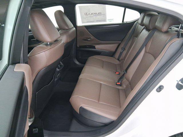 new 2025 Lexus ES 300h car, priced at $49,800