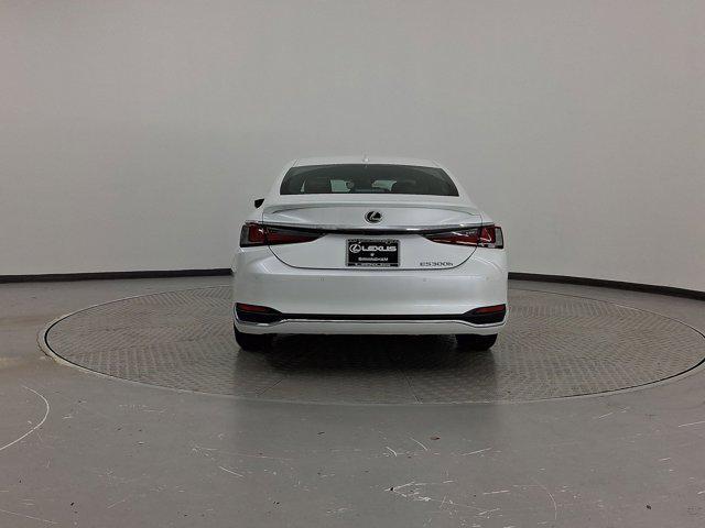 new 2025 Lexus ES 300h car, priced at $49,800