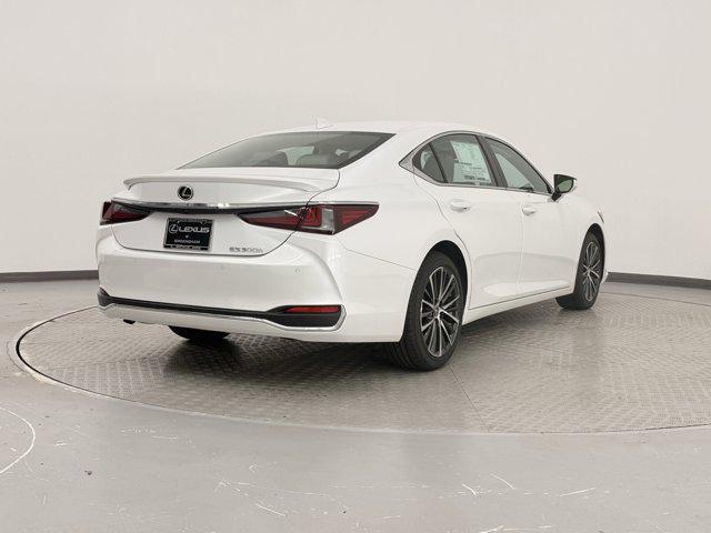new 2025 Lexus ES 300h car, priced at $49,707