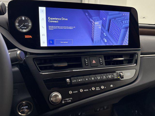 new 2025 Lexus ES 300h car, priced at $48,669