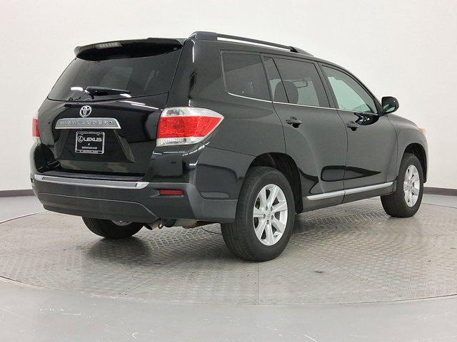 used 2013 Toyota Highlander car, priced at $12,999