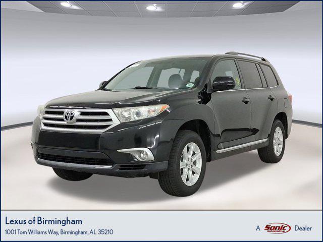 used 2013 Toyota Highlander car, priced at $12,999